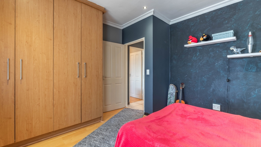 5 Bedroom Property for Sale in Parklands Western Cape